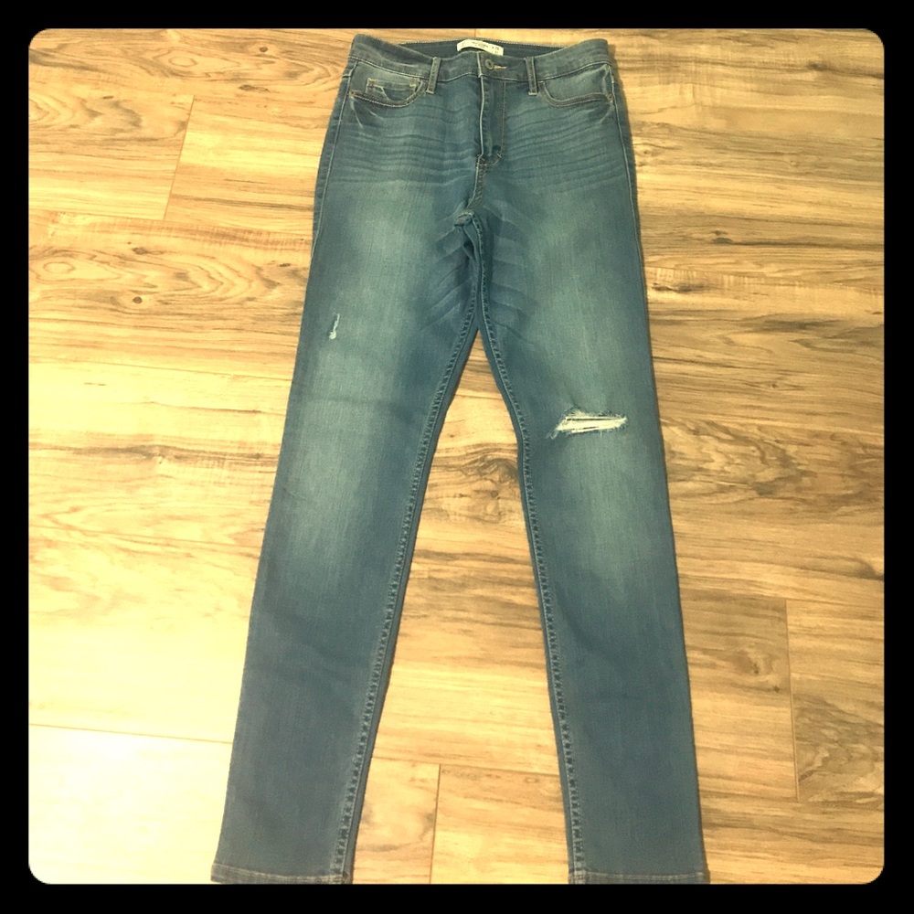 📣 Brand New Abercrombie & Fitch Jeans 📣